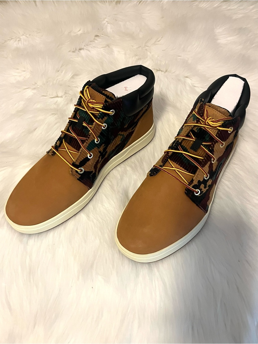 Timberland Davis Square Chukka Boots Men’s 11.5 Wheat Leather & Fatigue Camo New